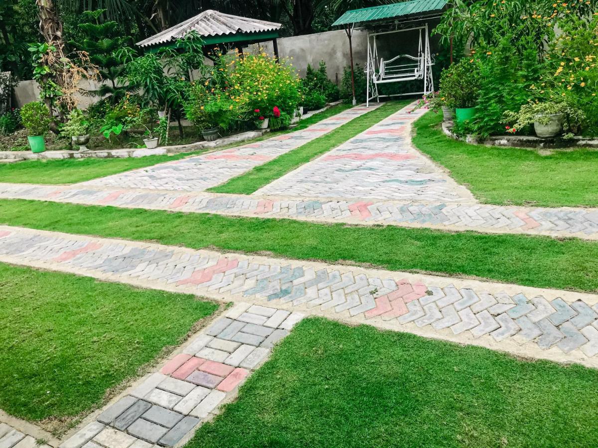 Geethani Tourist Home פולונרואה מראה חיצוני תמונה