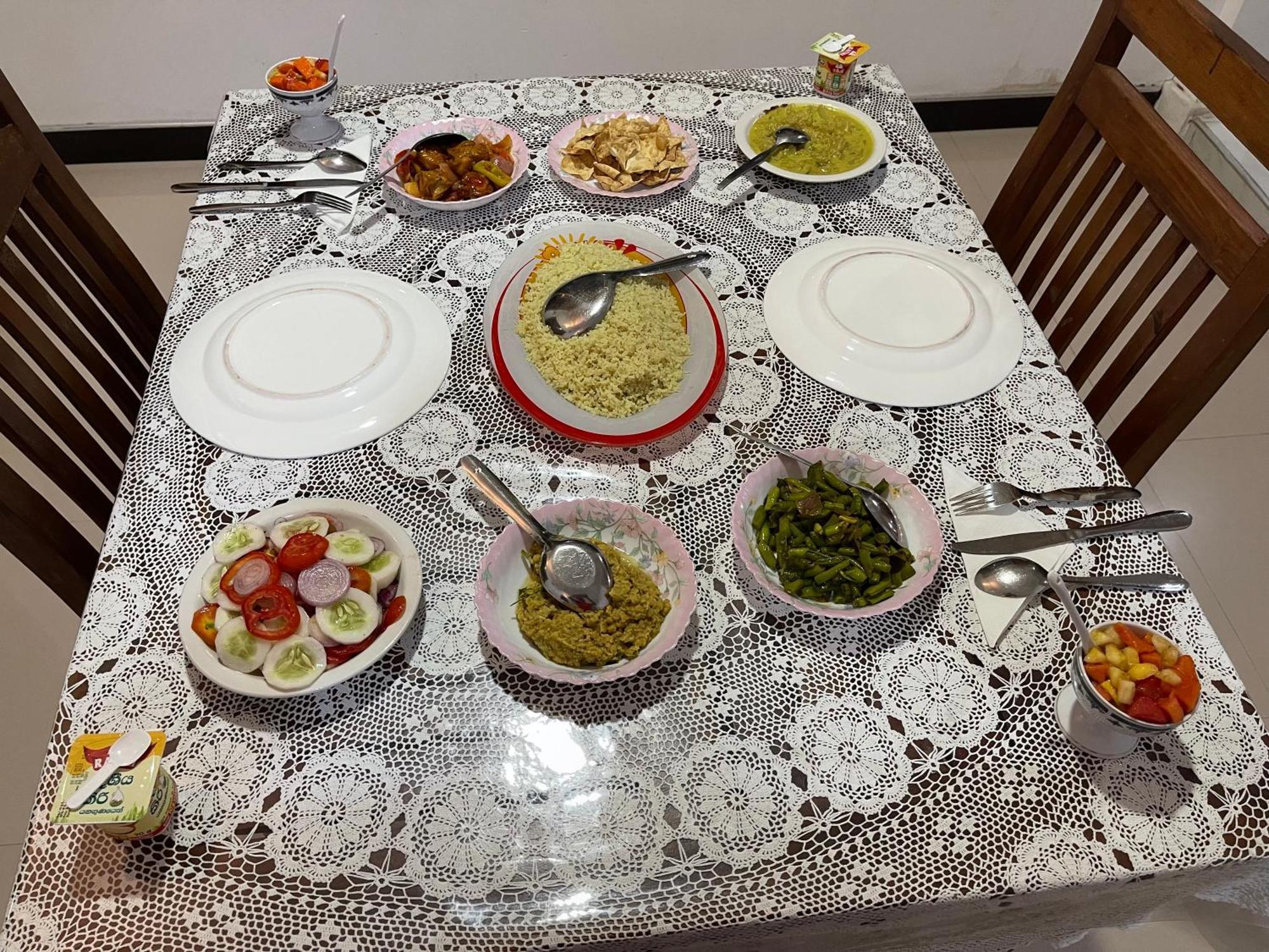 Geethani Tourist Home פולונרואה מראה חיצוני תמונה
