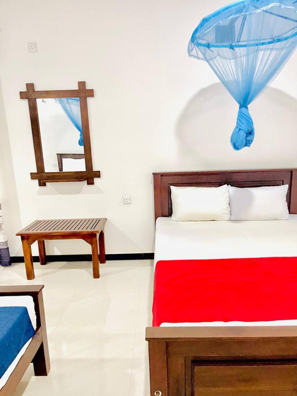 Geethani Tourist Home פולונרואה מראה חיצוני תמונה